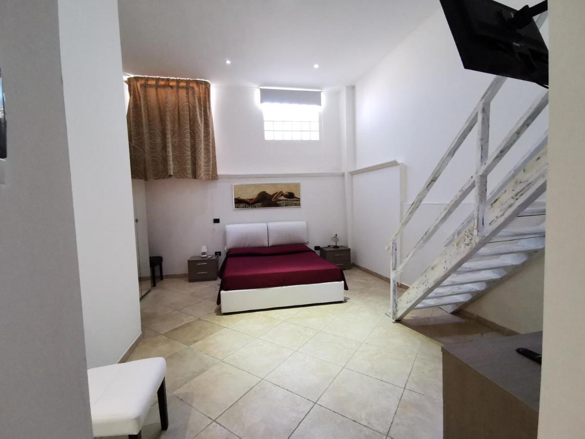 Da Rocco B&B Sant Isidoro  Bagian luar foto