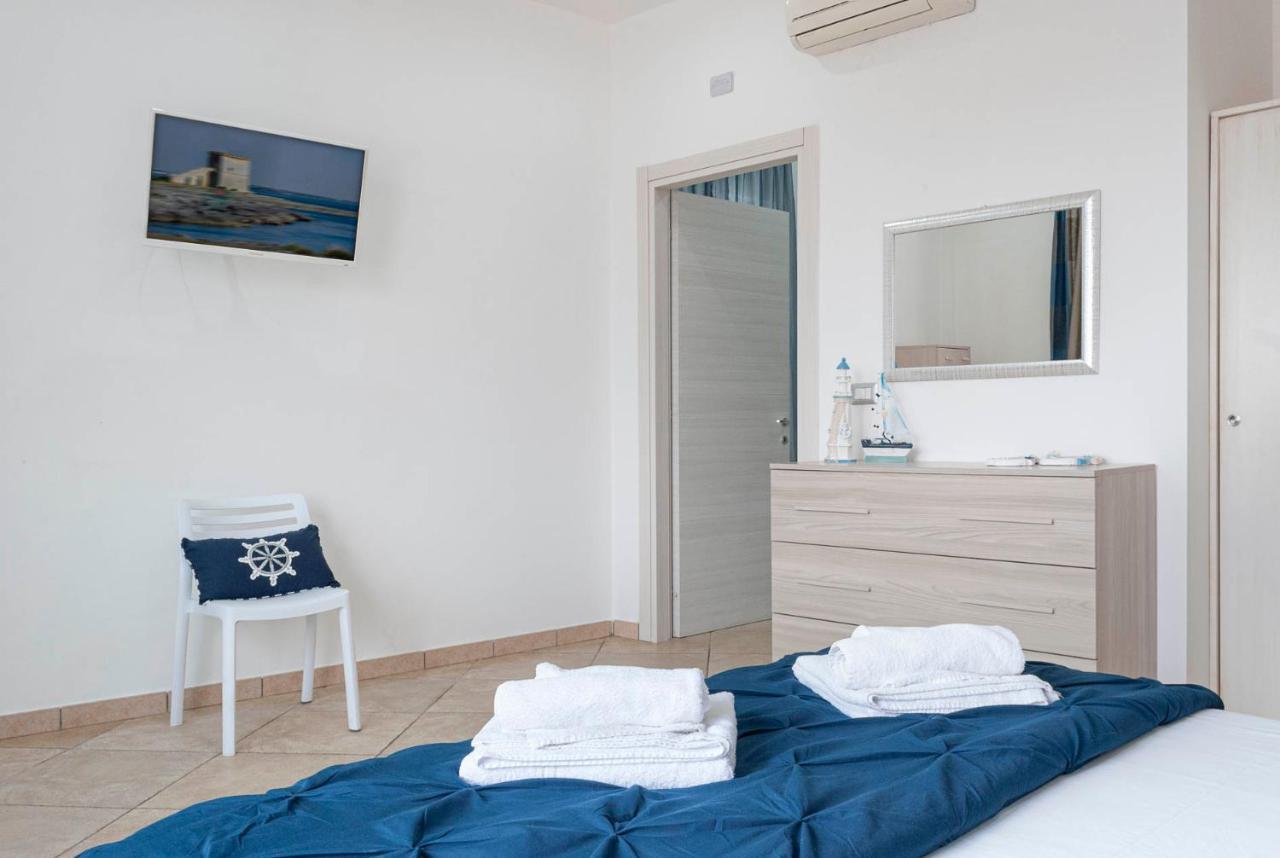 Da Rocco B&B Sant Isidoro  Bagian luar foto
