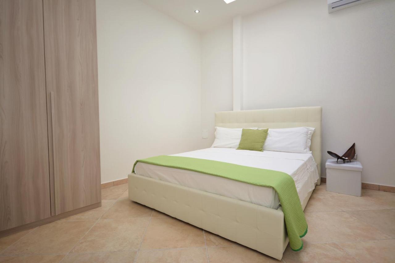 Da Rocco B&B Sant Isidoro  Bagian luar foto